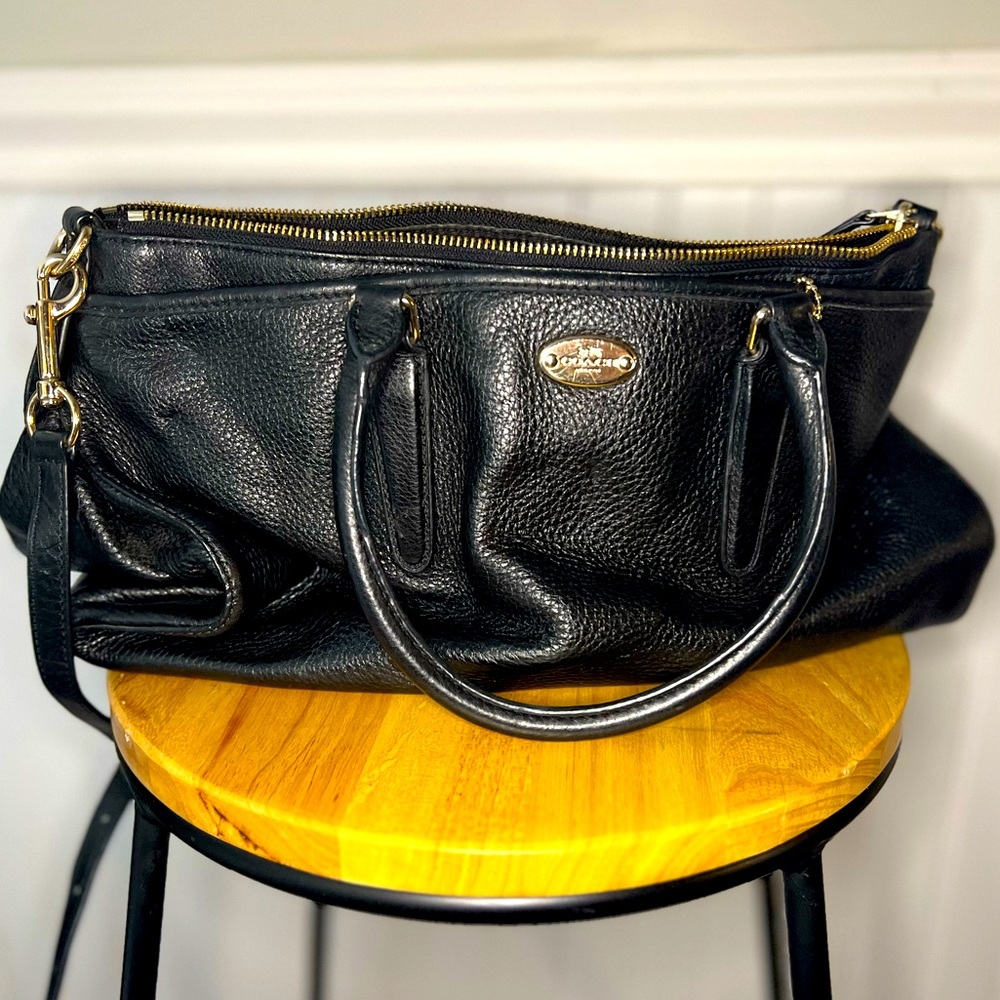 Authentic Coach Black Leather Shoulder Bag